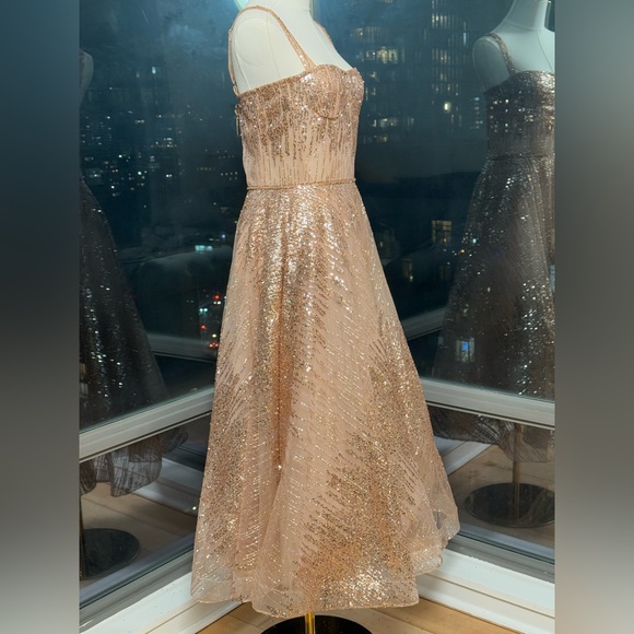 🆕 BRONX & BANCO 🧿 NWOT Mademoiselle Gold Sequin Midi Dress , Size M US 6 - Picture 8 of 17